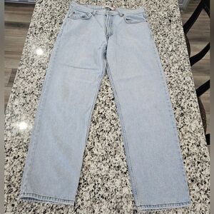 Light Wash Vintage Levi's 550 Relaxed Fit Blue Jeans